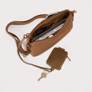FW24_Neoprene_Nora_NA_Clove_Topdown_5.jpg