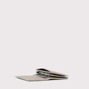 dagne-2025-Leather_ACC_Bone_Topdown.jpg