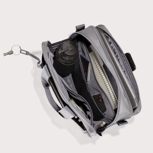 dagne-2025-Travel_Berlin_Ash_Topdown_Accessories.jpg