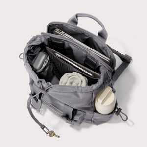 dagne-2025-Travel_Brooklyn_Ash_Topdown_Accessories.jpg