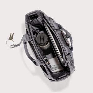 dagne-2025-Travel_Petra_Ash_Topdown_Accessories.jpg